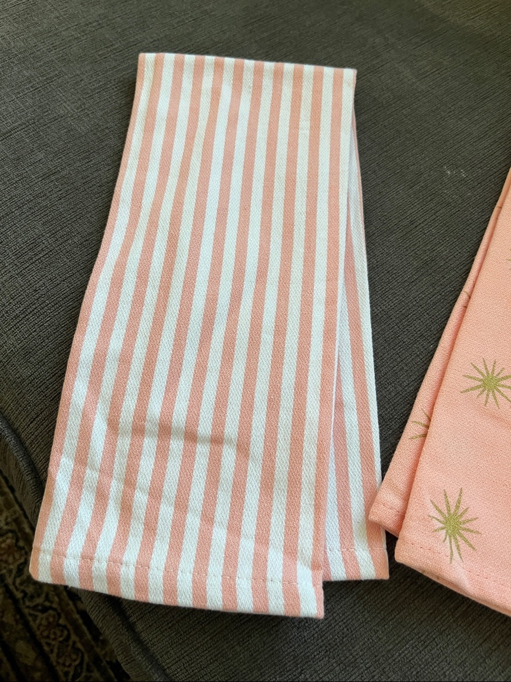 Peach Starburst and Stripe Kitchen Towels 24 x 14 1/2 - Picture 2 of 3